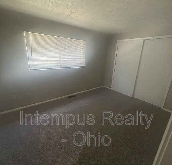 10 King Arthur Ct — Photo 17