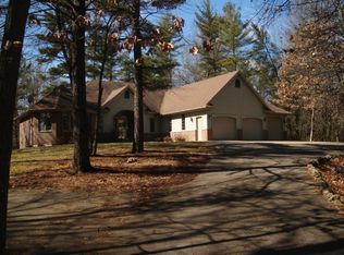 E6809 Caitlin Ct, Weyauwega, WI 54983
