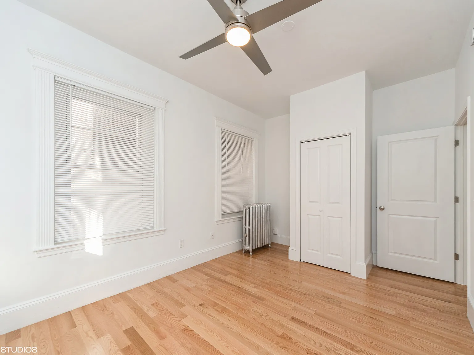 2 bed, 999 sqft, $4,000 — Photo 2