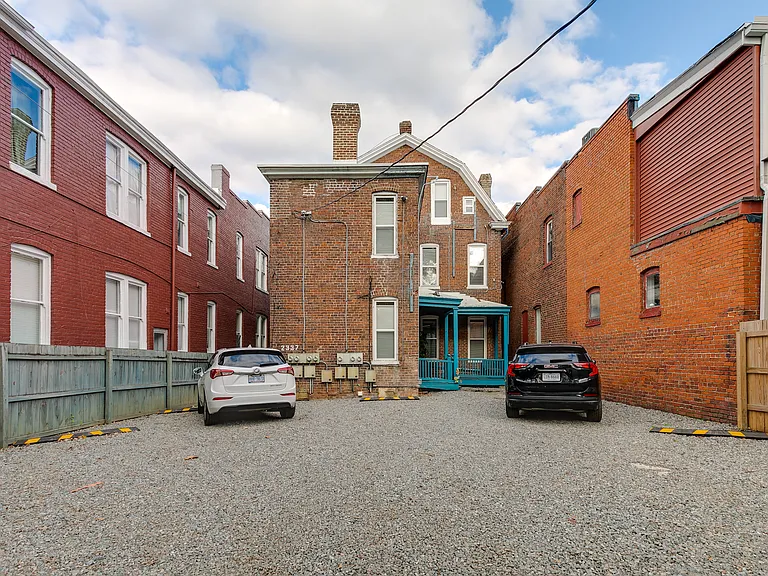 2337 W Grace St #2 — Photo 15