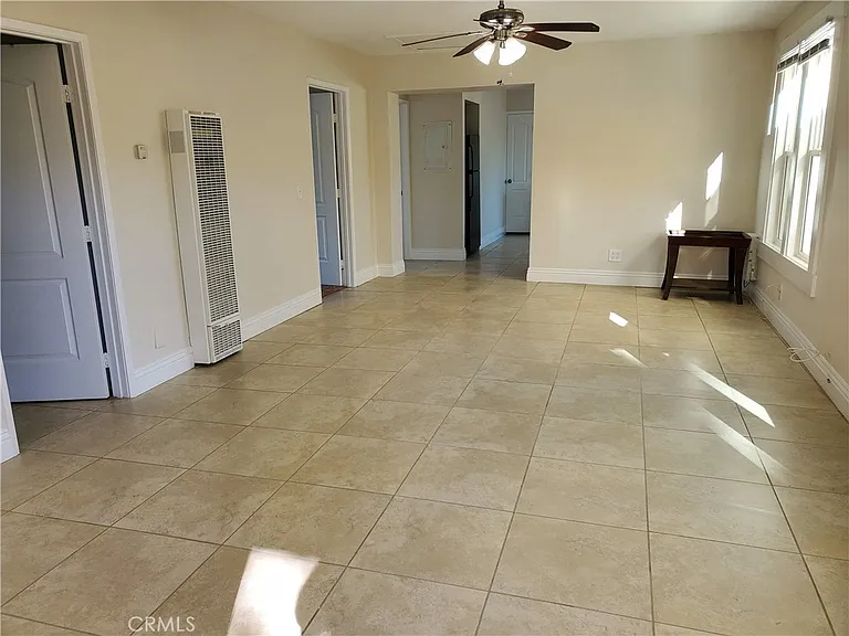1209 E Central Ave — Photo 6