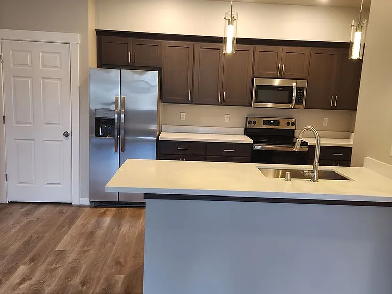 410 Apartments in Beautiful Bonney Lake, Washington — Photo 29