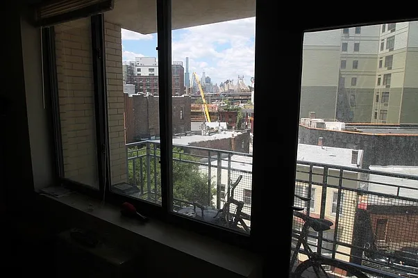 Rented by Space Marketing Shop | media 51