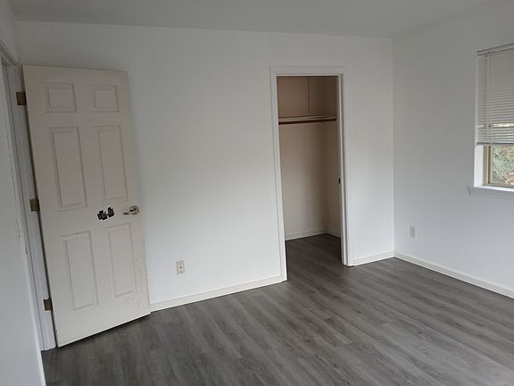 5th image of 200 W Kellogg Rd #201