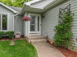 7549 W Village Crest Dr, Madison, WI 53719