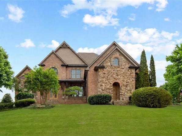 2613 Northern Oak Dr, Braselton, GA 30517