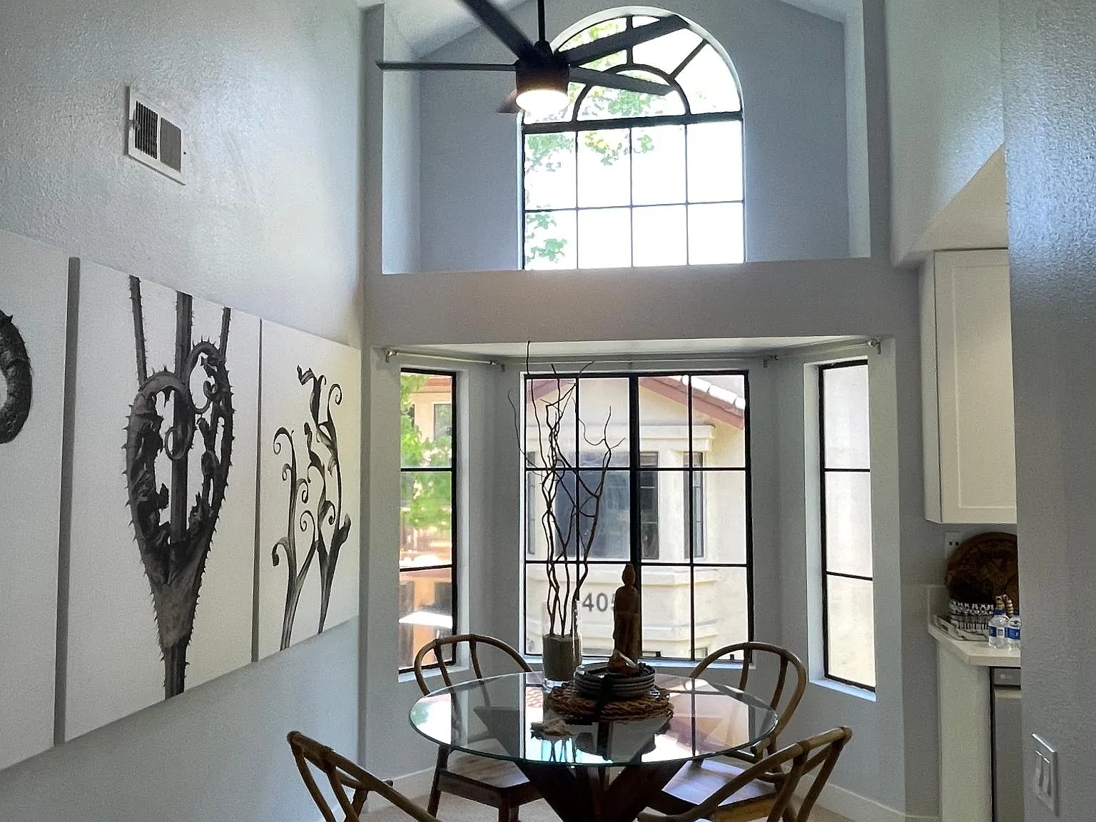 4049 Carmel View Rd — Photo 3