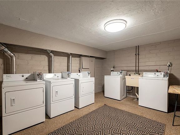 3rd image of 10429 Clifton Blvd APT 202