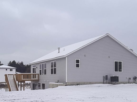 3rd image of 10748 Greyhound Ave