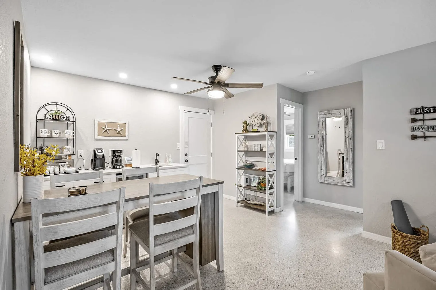 5 bed, 3.0 bath, 2432 sqft, $7,910 — Photo 1