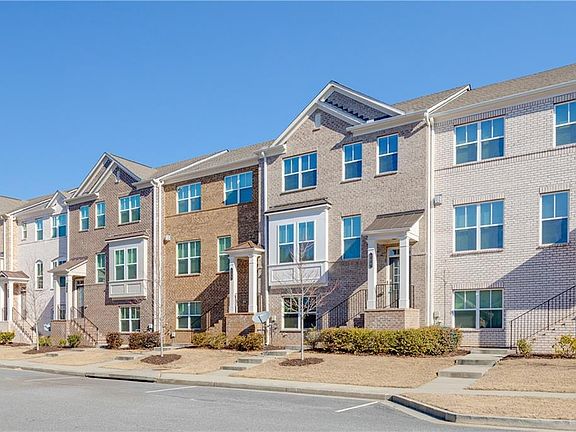 2nd image of 770 Sunset Park Dr