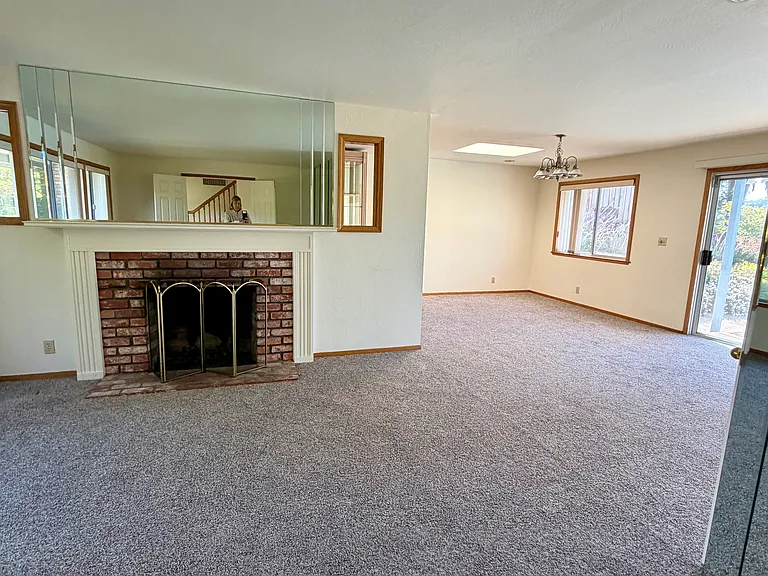 74 San Luis Ct — Photo 7