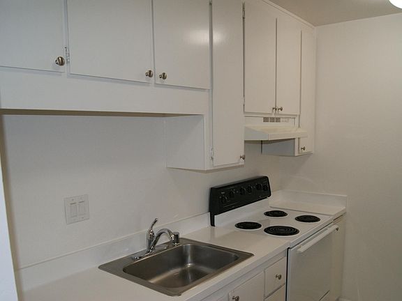 3rd image of 155 Sharene Ln APT 210