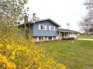 687 W Saginaw Rd, Mayville, MI 48744