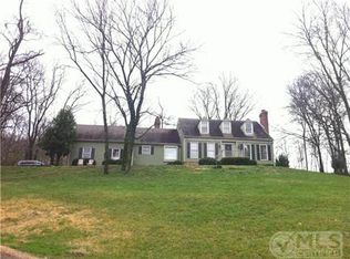 203 Hogan Ln, Columbia, TN 38401