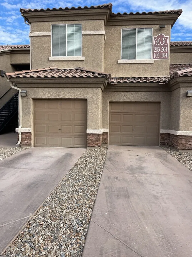 1 bed, 1.0 bath, 862 sqft, $1,495 — Photo 3