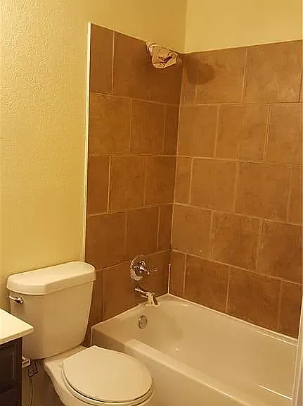 4342 Walsh Ln — Photo 7