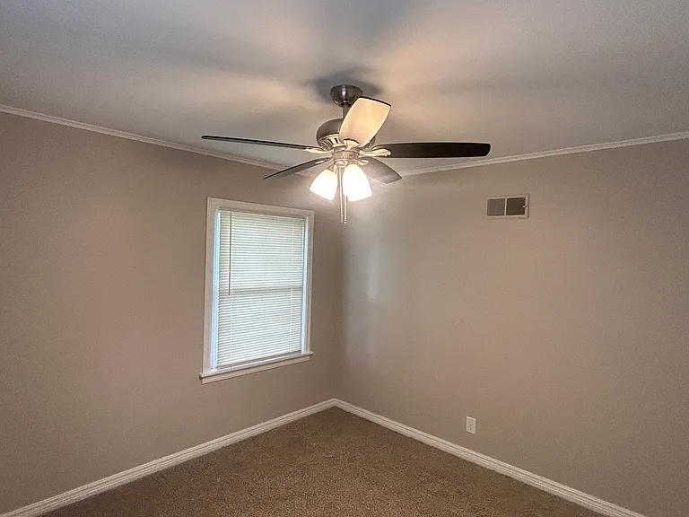3519 S Sandusky Ave — Photo 16