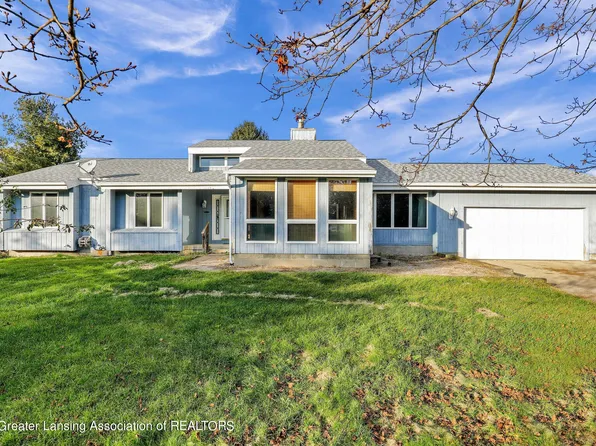 8607 Island Hwy, Eaton Rapids, MI 48827