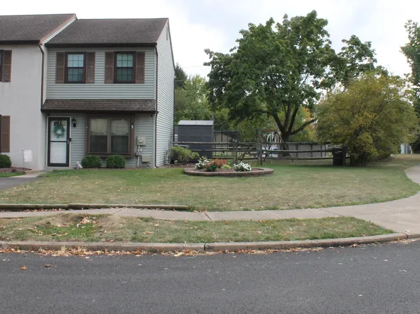 101 Redwood Dr, Quakertown, PA 18951