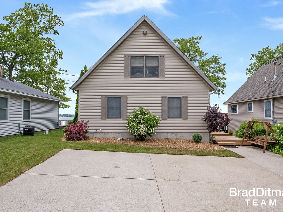 6620 W Lakeview Dr, Lake City, MI 49651 Zillow
