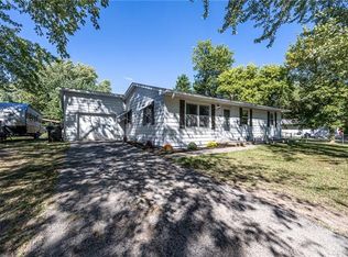 202 E Parker St, La Monte, MO 65337