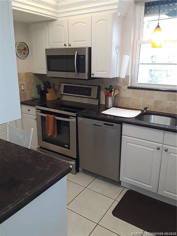 2 bed, 2.0 bath, 1211 sqft, $2,500 — Photo 4