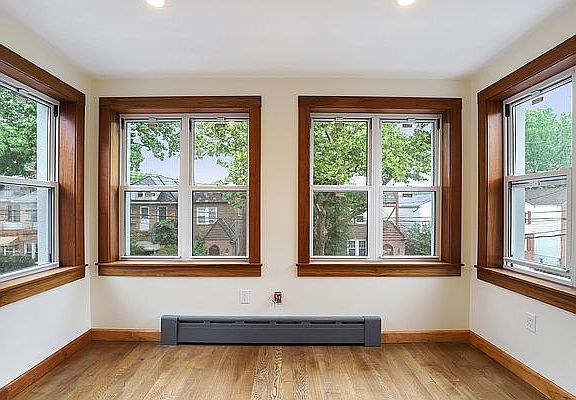 4th image of 6125 Delafield Ave APT 2