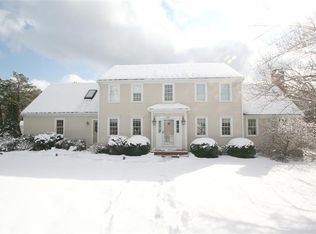 135 Devon Ln, Marstons Mills, MA 02648