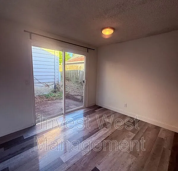 3108 Kauffman Ave #H — Photo 8