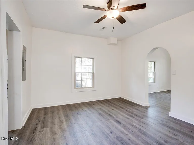 311 Abbeville Ave NE — Photo 8