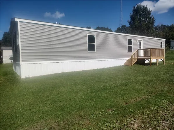 23916 Crestview Ct, Springboro, PA 16435
