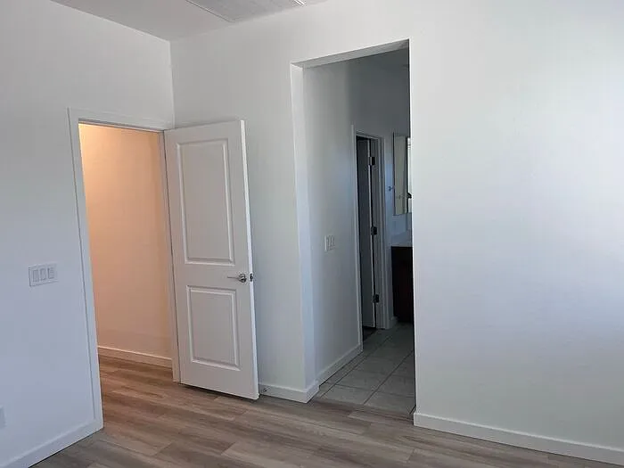 759 E Zesta Ln #103 — Photo 22