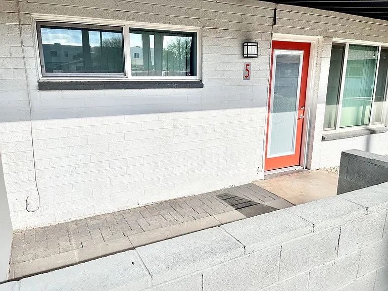 2726 E Glenrosa Ave #4 — Photo 31