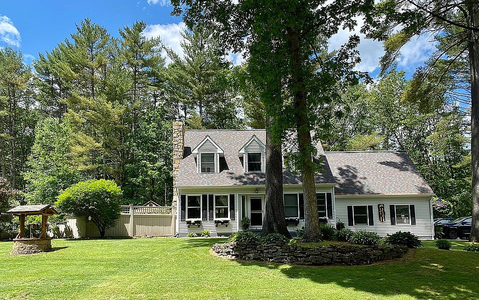 1st image of 2 Snowberry Ln