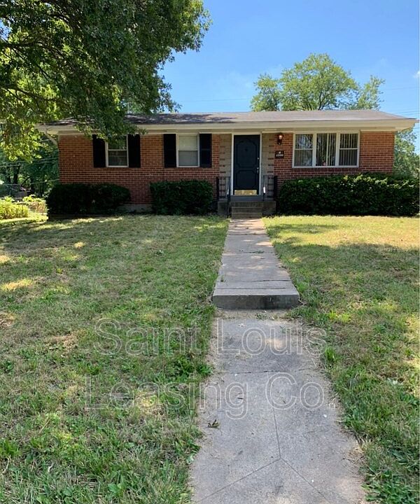 1st image of 1390 Reale Ave
