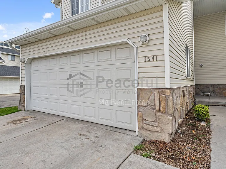 1541 W West Lane Ct — Photo 3