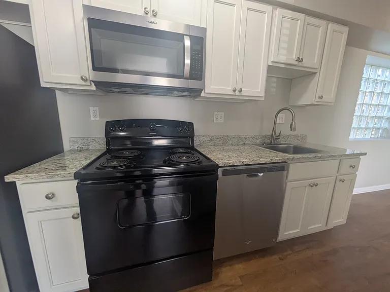 204 Cherry St #5B — Photo 8