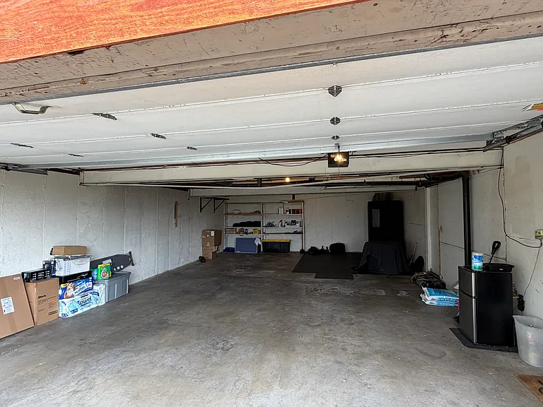 1855 S Wasatch Dr — Photo 2