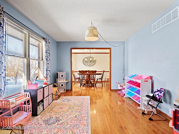 4th image of 931 Cari Ann Dr