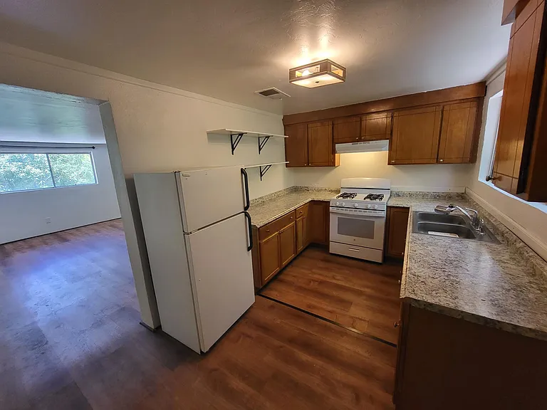 173 N Sonoita Ave — Photo 8