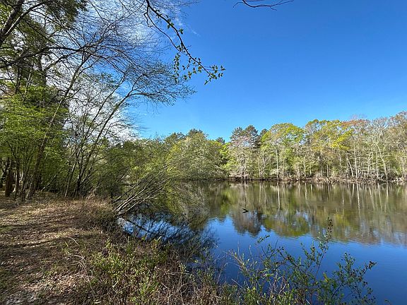 4th image of 1 Boat Landing Rd