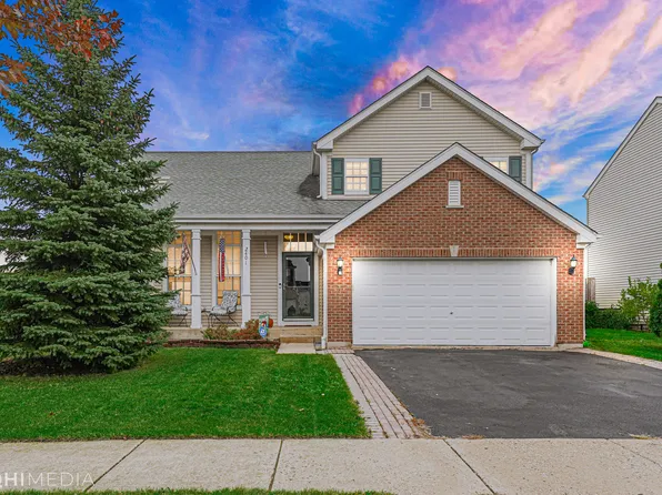 2401 Martha Ave, Zion, IL 60099