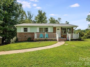 15 Old Youngs Cove Rd, Candler, NC 28715