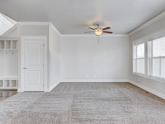 5th image of 516 Heron Park