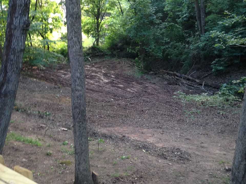 2nd image of 111 Greenbrier Dr