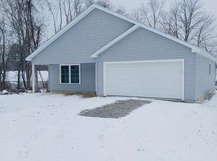 4 Nahaco Hill Ln, Eastford, CT 06242