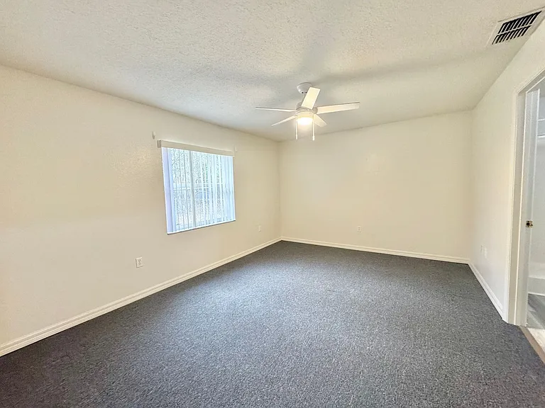 3228 Courtney Dr — Photo 10