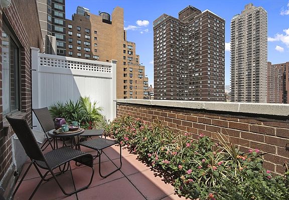 5th image of 225 E 86th St APT 1203
