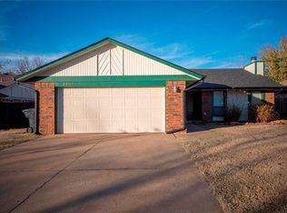 2401 Cypress Ct, Edmond, OK 73013